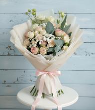 Букет цветов из:  Розы и Лизиантусы #REPLACE_PRED# Клин-9