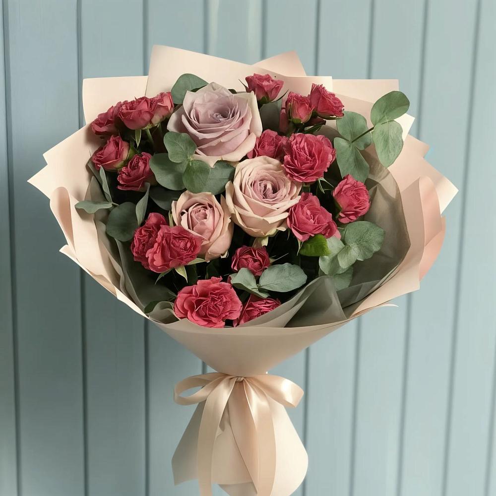 Букет цветов из: Гвоздики и Розы в Клин-9