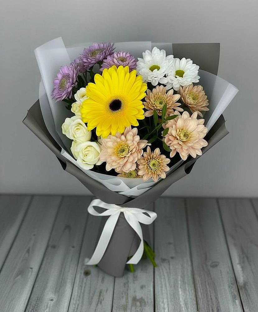 Букет цветов из: Розы, Герберы и Хризантемы в Клин-9