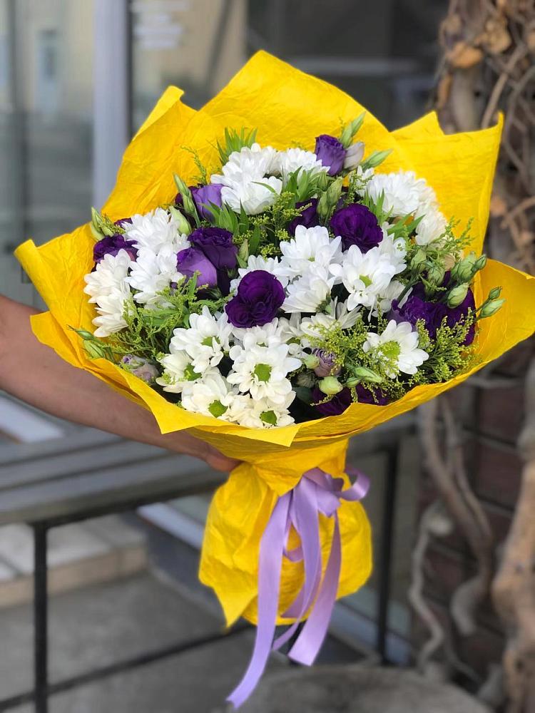 Букет цветов из: Ирисы, Хризантемы и Ромашки в Клин-9