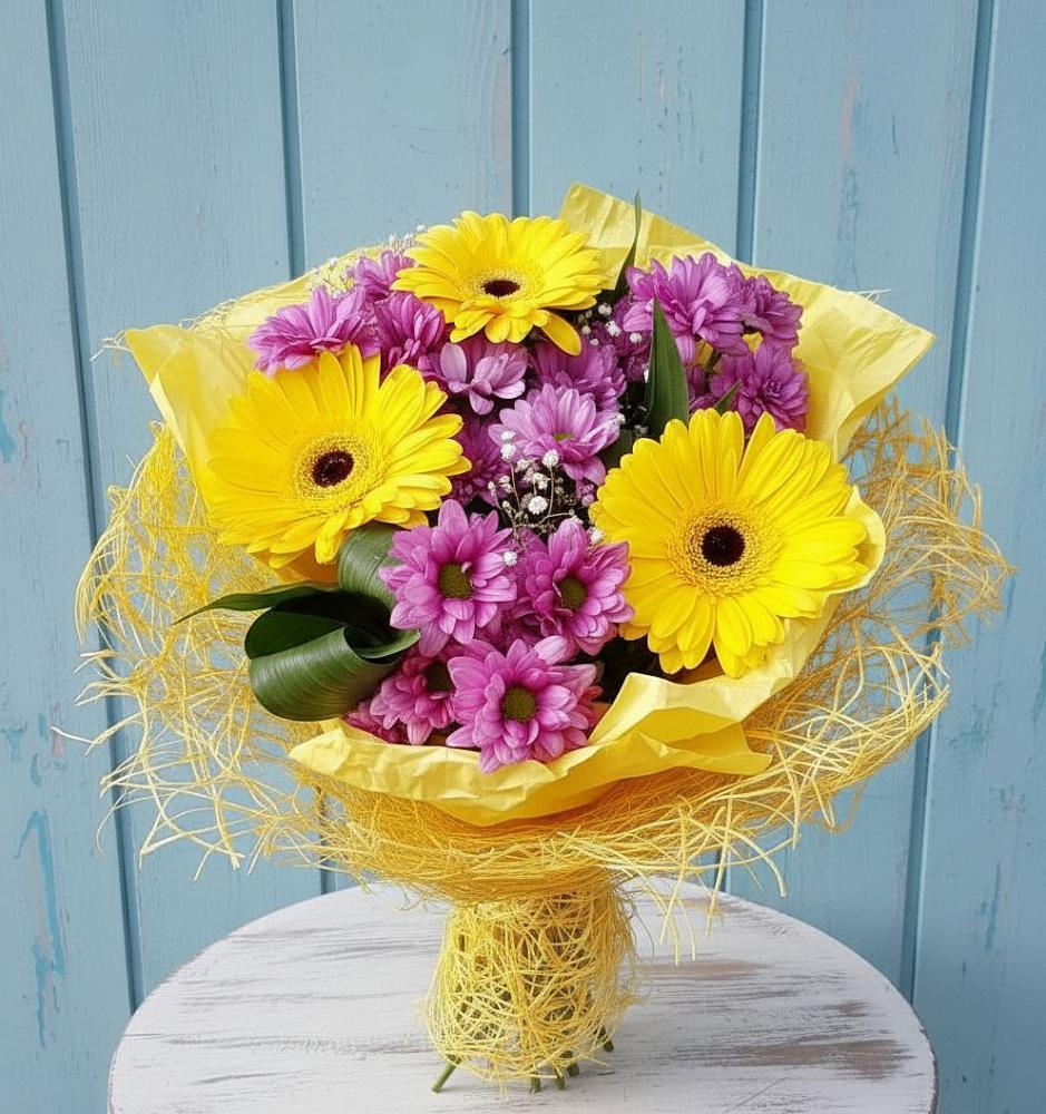 Букет цветов из: Хризантемы и Герберы в Клин-9