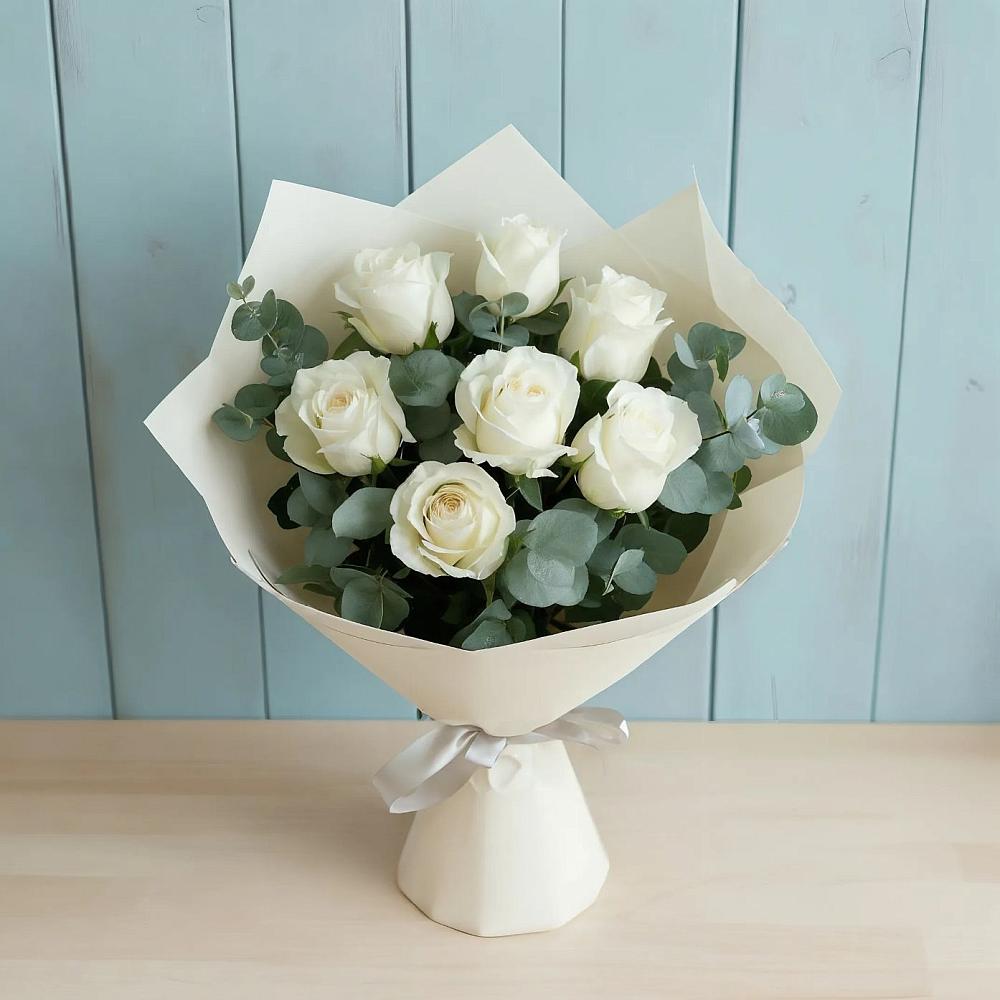 Букет Белые розы в Эвкалипте в Клин-9