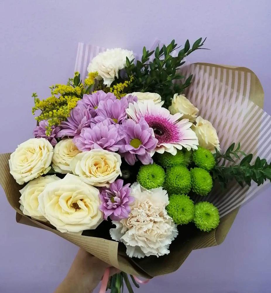 Букет цветов из: Хризантемы, Розы, Гвоздики и Герберы в Клин-9