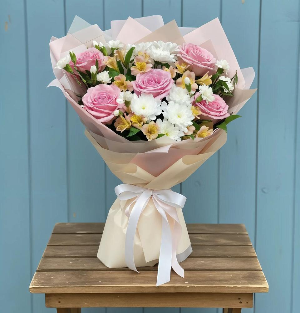 Букет цветов из: Гвоздики, Орхидеи и Розы в Клин-9