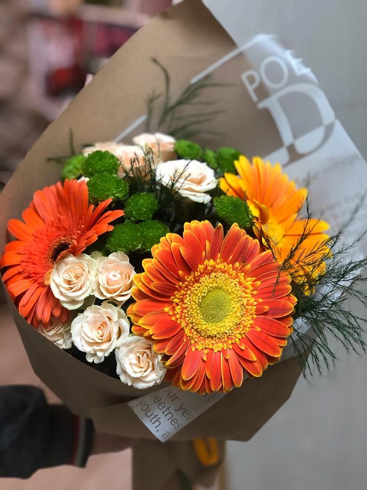 Букет цветов из: Герберы, Хризантемы и Розы в Клин-9