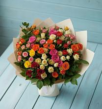 Букет Микс из разноцветных кустовых роз в Клин-9